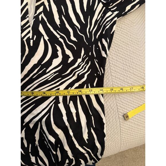 Diane Von Furstenberg DVF Black and White Zebra Print Long Sleeve Dress sz 2 - Picture 15 of 16